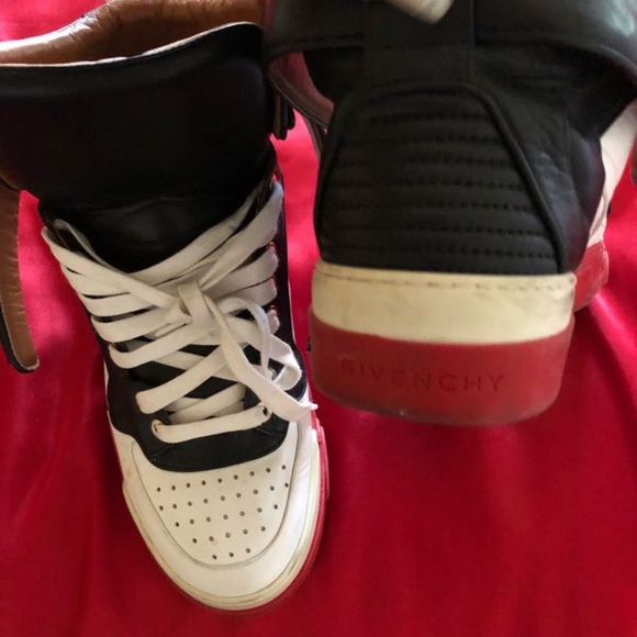 Givenchy sneakers - Picture 2 of 3